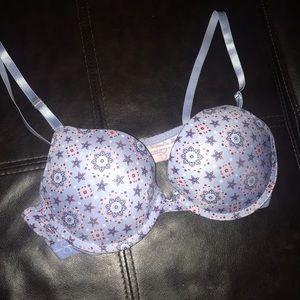 Jessica Simpson Bra